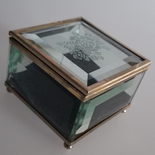 Classic Rose Jewelry Box