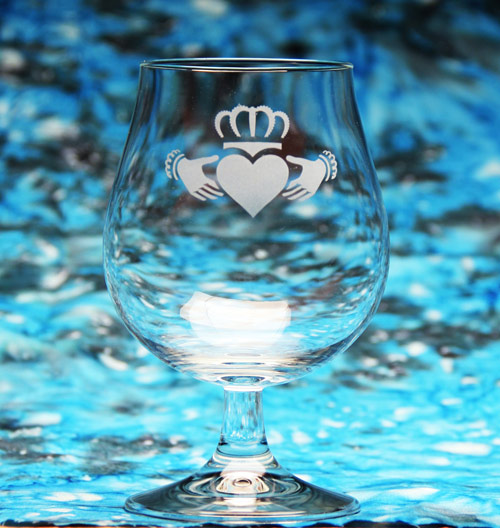 Claddagh Wine Glass